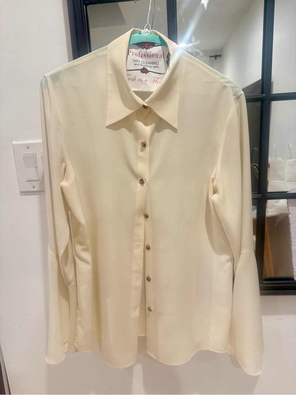 🦢 LILYSILK 🦢 100% Pure Mulberry Silk Women's Cream Button-Front Blouse S
